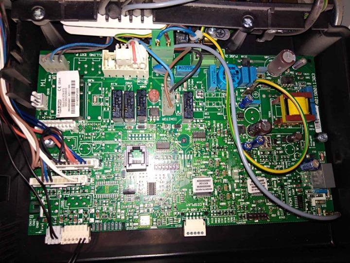 Ремонт газовых котлов и электронных плат.