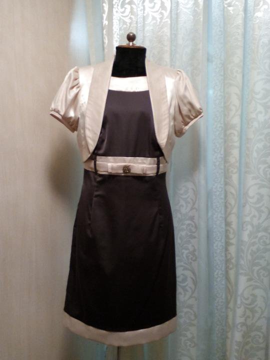 платья новые 46