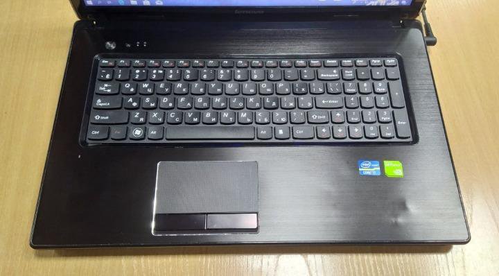 Топовый Lenovo I7 3520 8GB SSD HDD GT 645 17,3