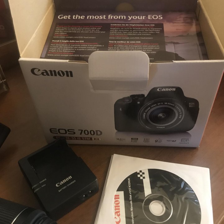 Canon 700D