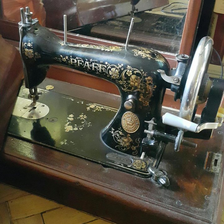 Швейная машинка Pfaff
