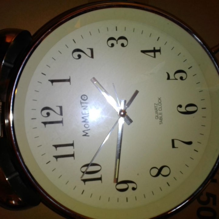 Продам часы будильник