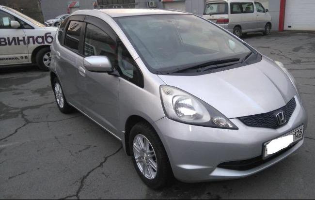 Honda Fit 2010 года во Владивостоке