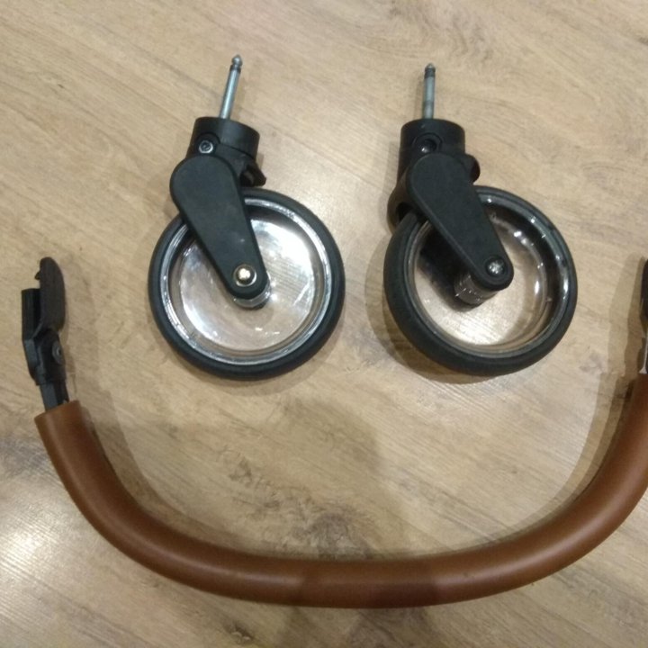 Колёса / Бампер для коляски 