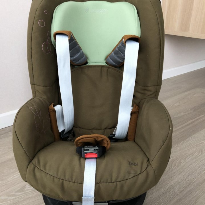 Автокресло детское maxi cosi