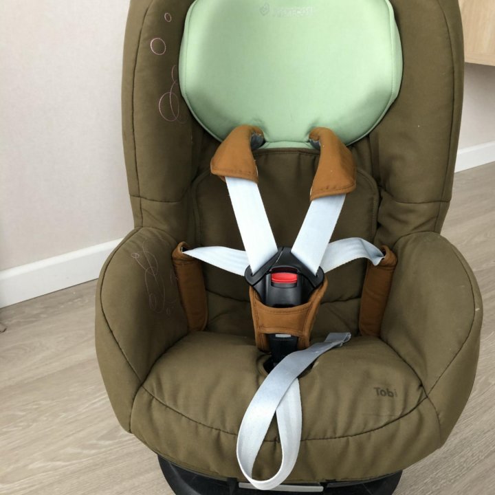 Автокресло детское maxi cosi