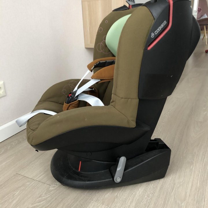 Автокресло детское maxi cosi