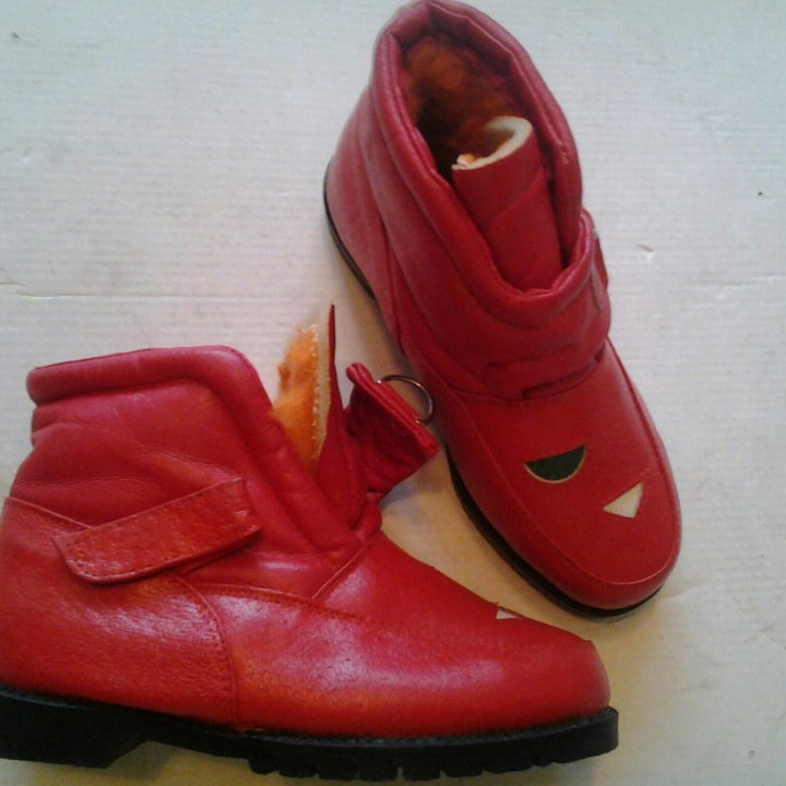 Ботинки НОВЫЕ для дев утепленные