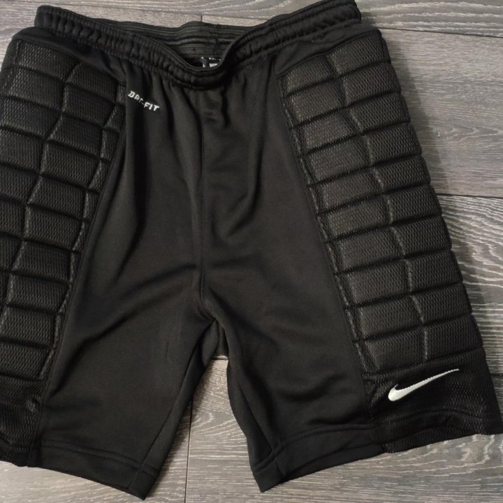 Вратарские шорты Nike dri-fit