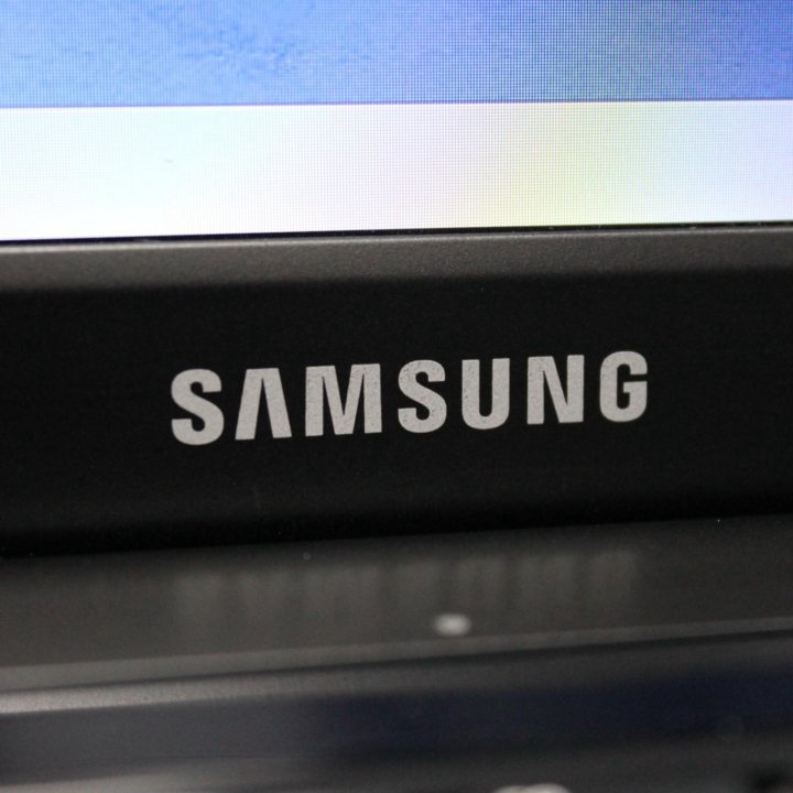 Ноутбук Samsung на Intel