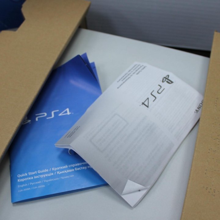 PS4 Slim Белая, Как Новая