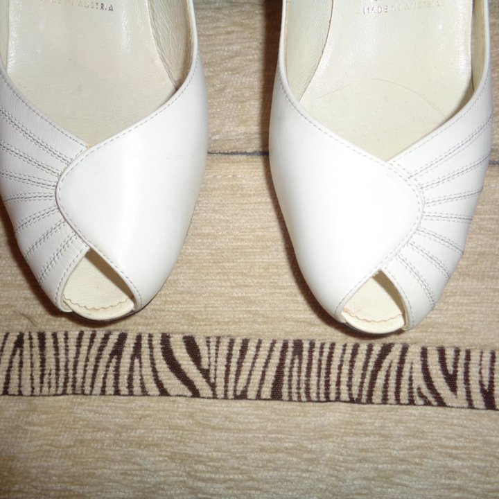 Туфли (108). AUSTRIA