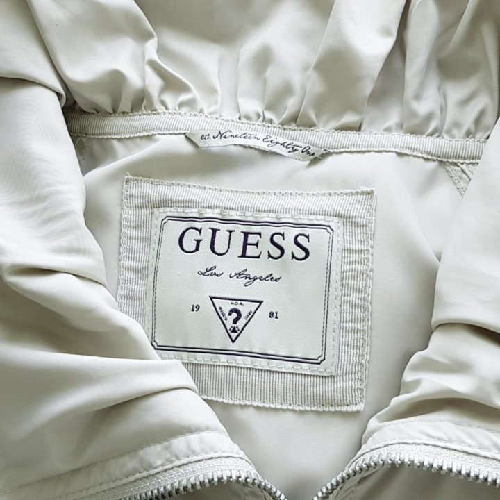 Guess. Ветровка.Куртка.Оригинал