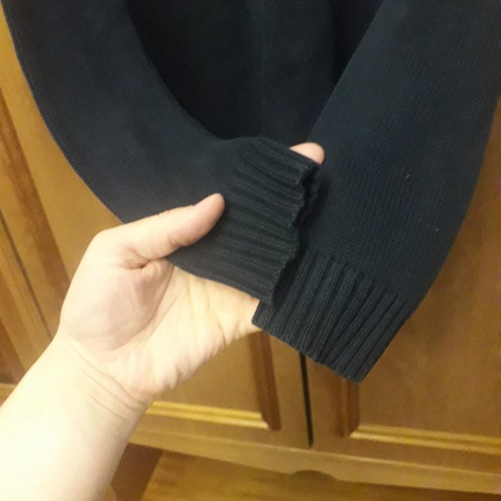 Свитер мужской