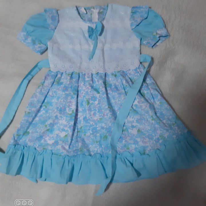 Платье на 5-6 лет