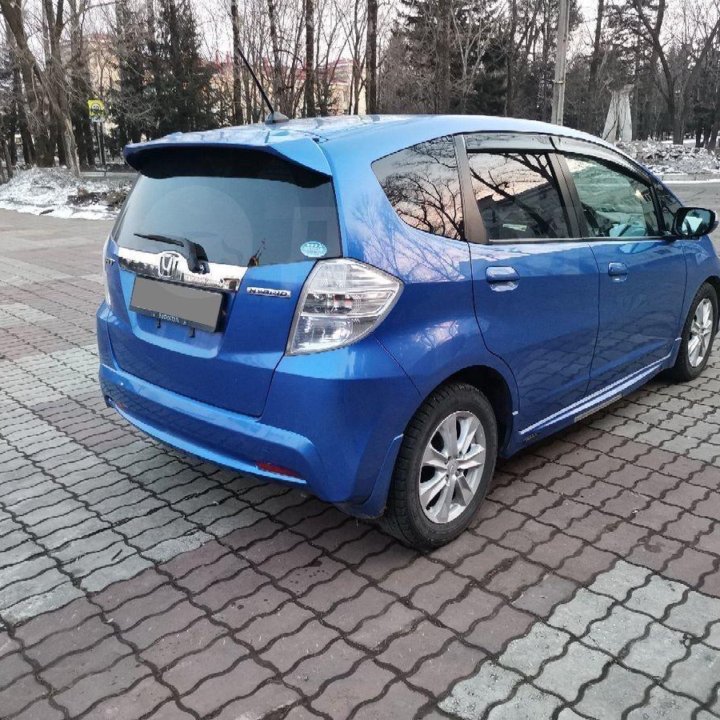 Honda Fit Hibrid 2016 года