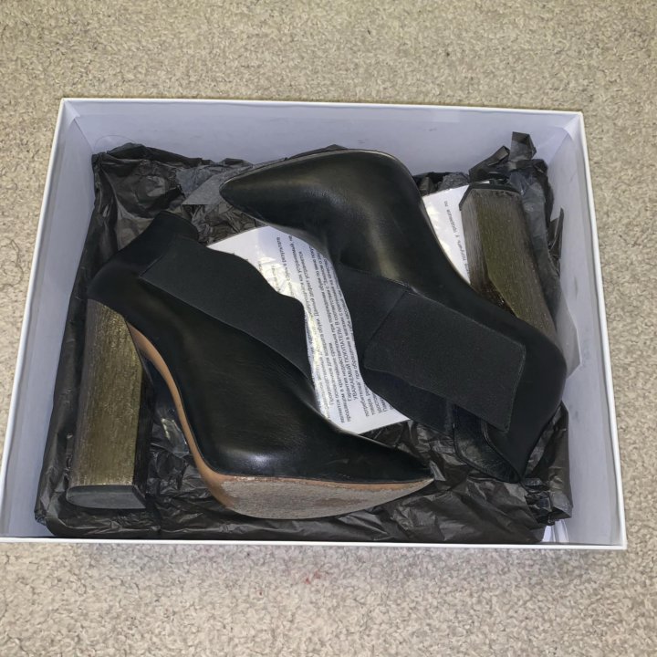 Ботильоны CASADEI