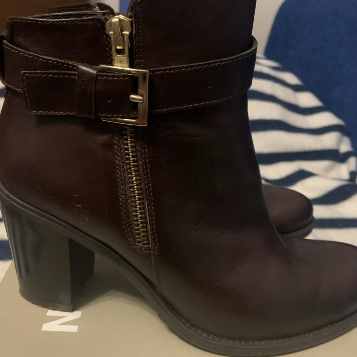 Сапоги Stefanel