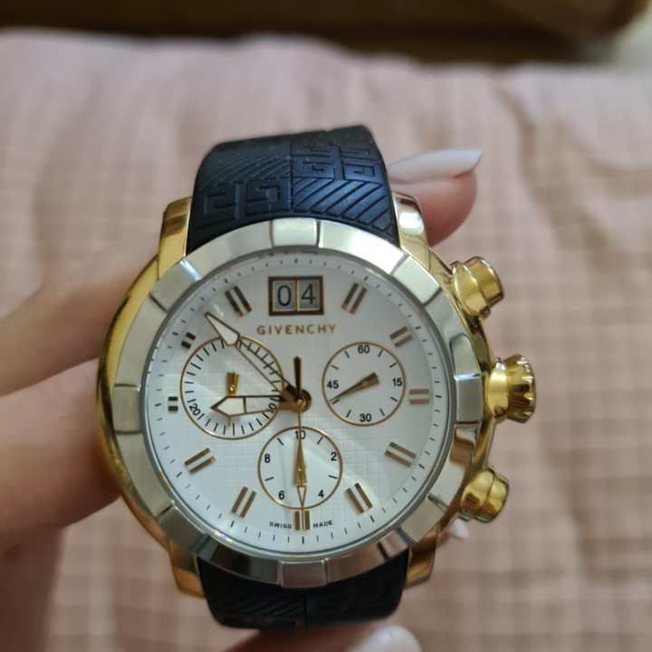 Часы мужские Givenchy Gv5215M