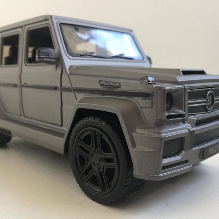 Модель машины Mercedes-Benz G65. Гелендваген