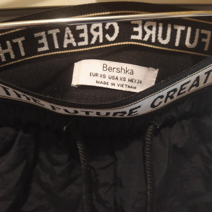 Шорты спортивные Bershka