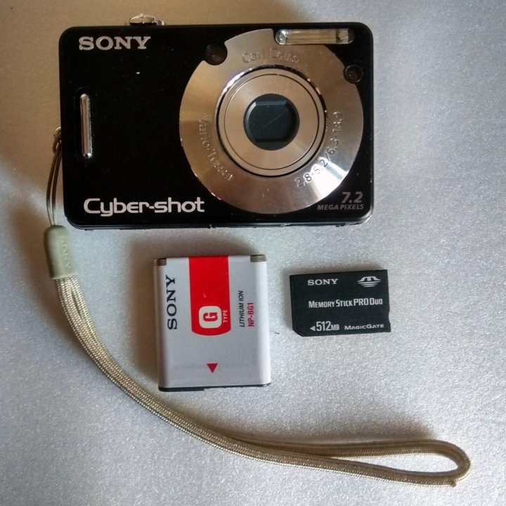 Sony cyber-shot DSC-W70 +подарок