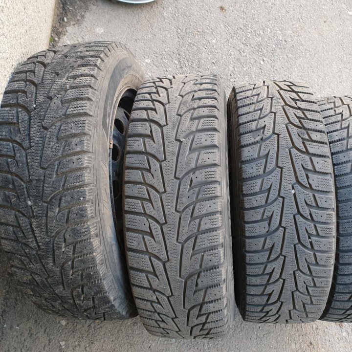 Шины зима липучка Hankook 185-65R15 4-2-1шт подбор