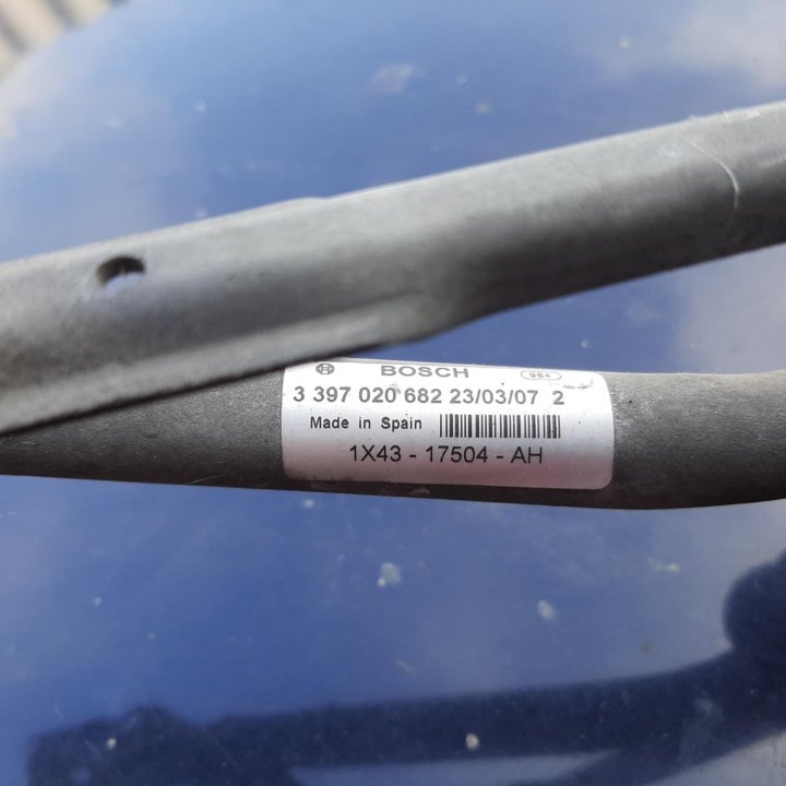 Трапеция стеклоочистителей Jaguar X-Type