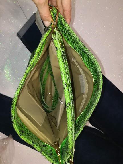 Новая большая кожаная сумка Италия,цвет зеленый