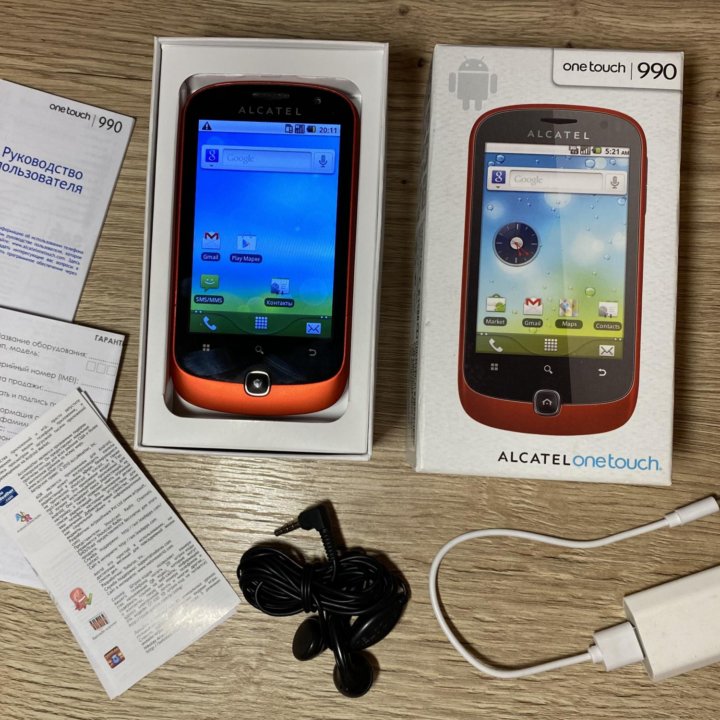 Смартфон Alcatel One Touch 990