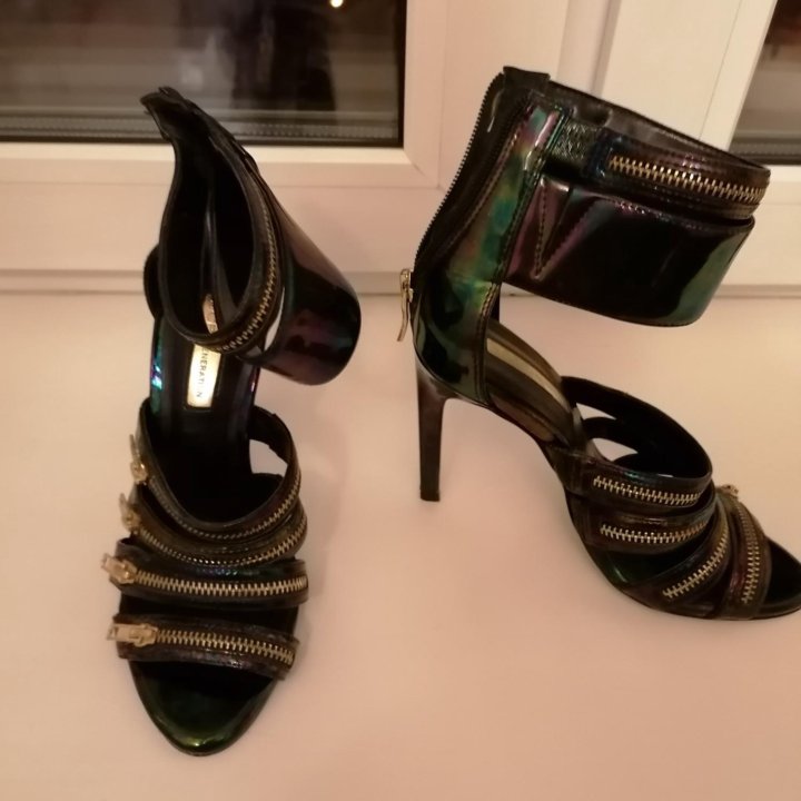 Чёрные туфли