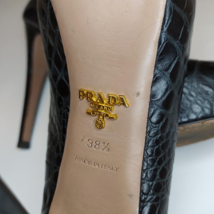 Туфли Prada