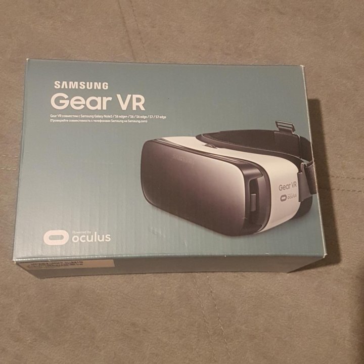 Очки виртуальной реальности Samsung Gear VR