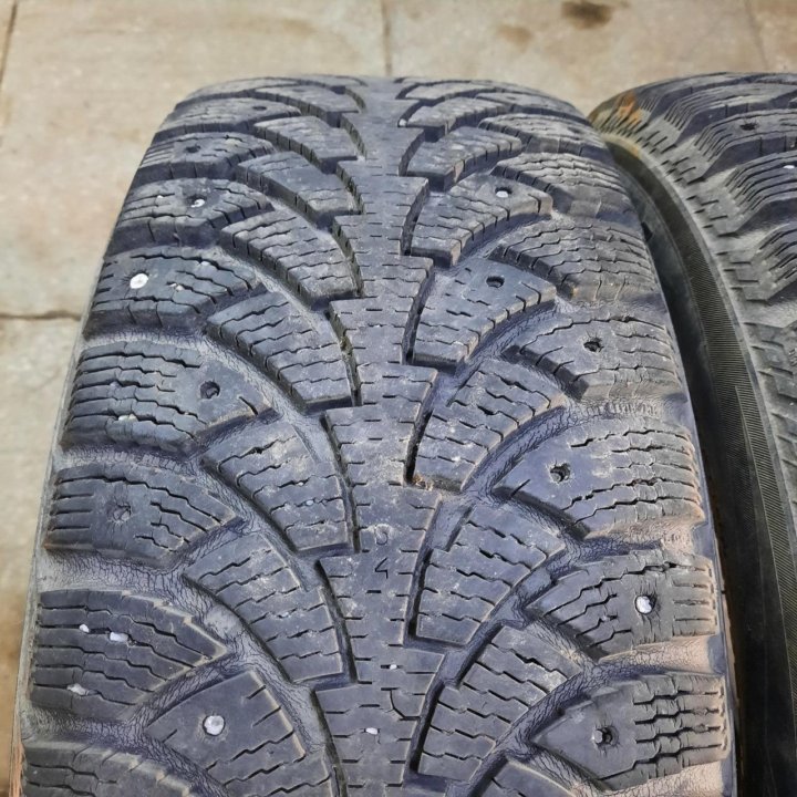 195/60R15 Nokian Hakkapeliitta 4, 2шт (№390)