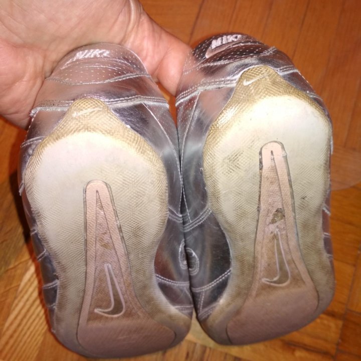 Кроссовки nike