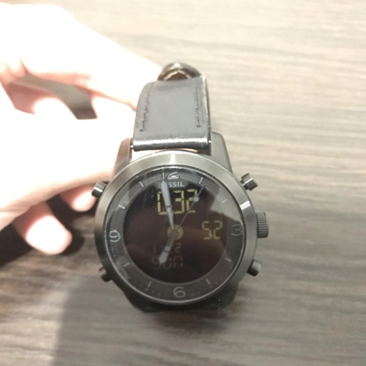 Часы fossil fs517