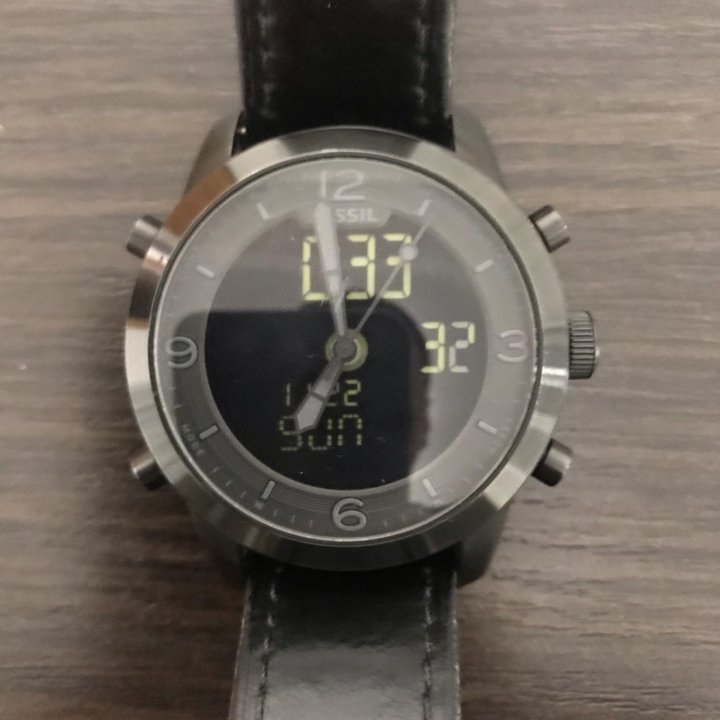 Часы fossil fs517