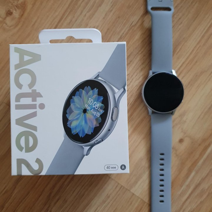 Часы Samsung Galaxy Watch Active 2 (40мм)