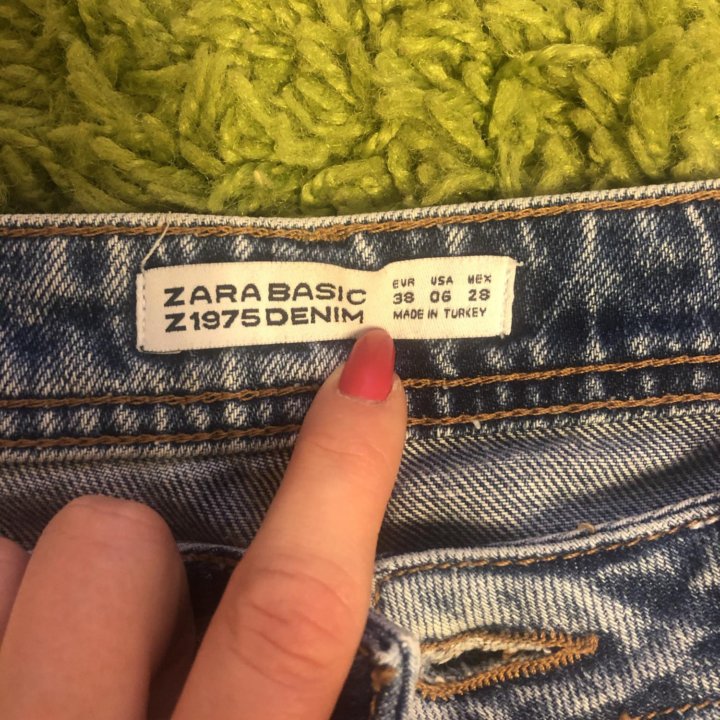 Джинсы Zara