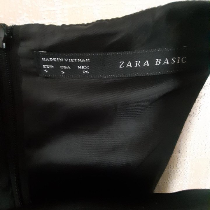 Платье чёрное 42р. Zara