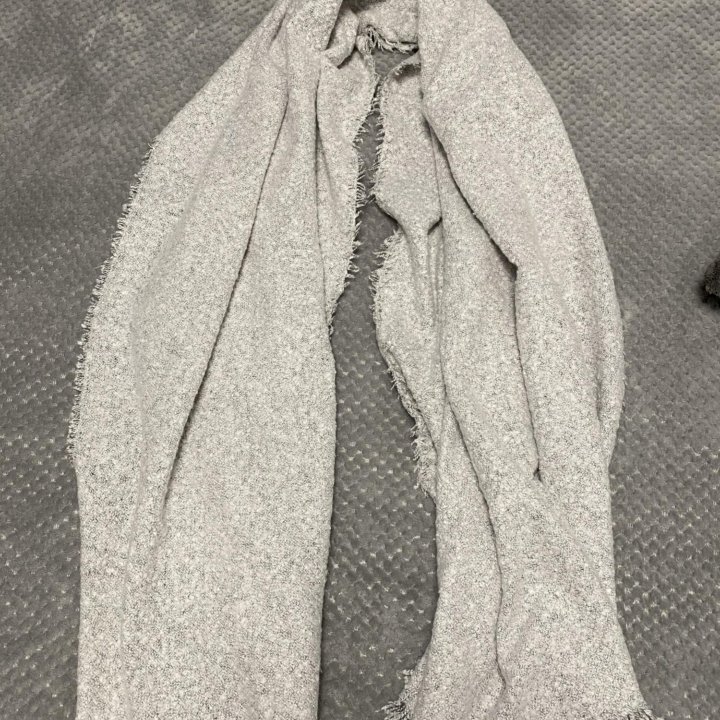 Шарф Stradivarius