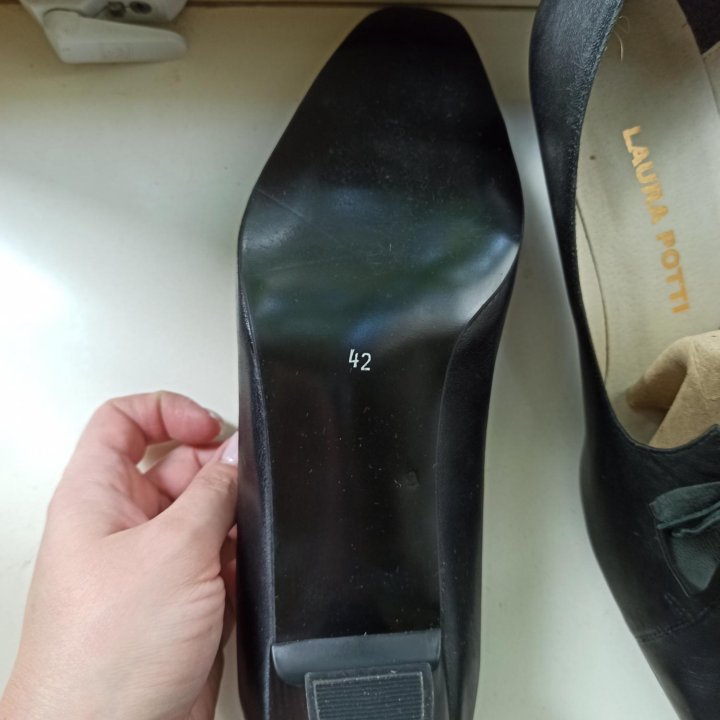 Туфли Laura Potti