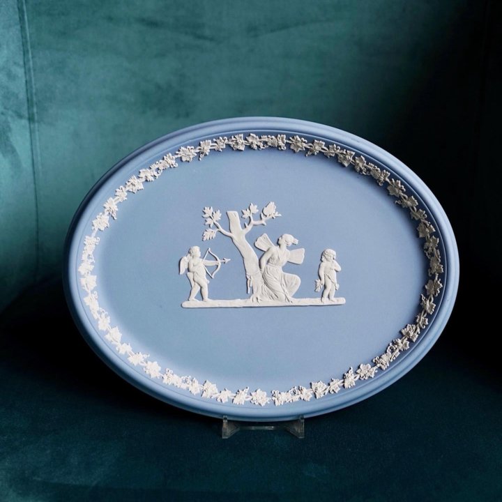 Wedgwood панно Психея и Амур, Англия, 1980 г.