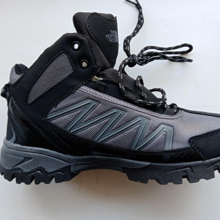 Зимние кроссовки North Face Ultra 110 серые