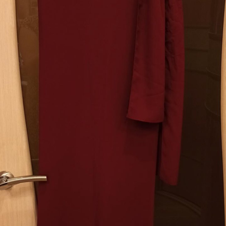 Платье вечернее