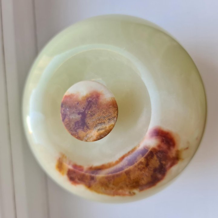 Ониксовая шкатулка