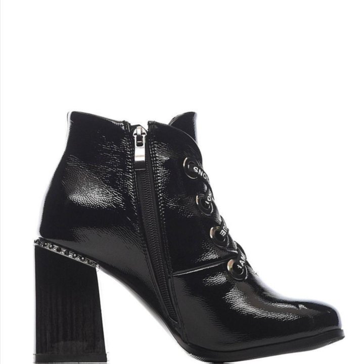 Ботинки 38 размер