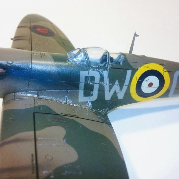 Модель самолета. Spitfire mk.I. DW O Масштаб 1:72