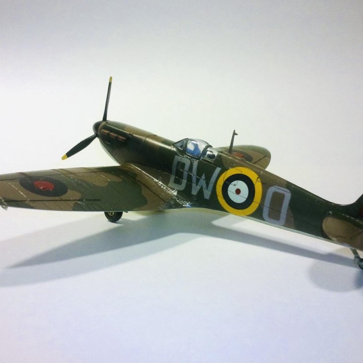 Модель самолета. Spitfire mk.I. DW O Масштаб 1:72