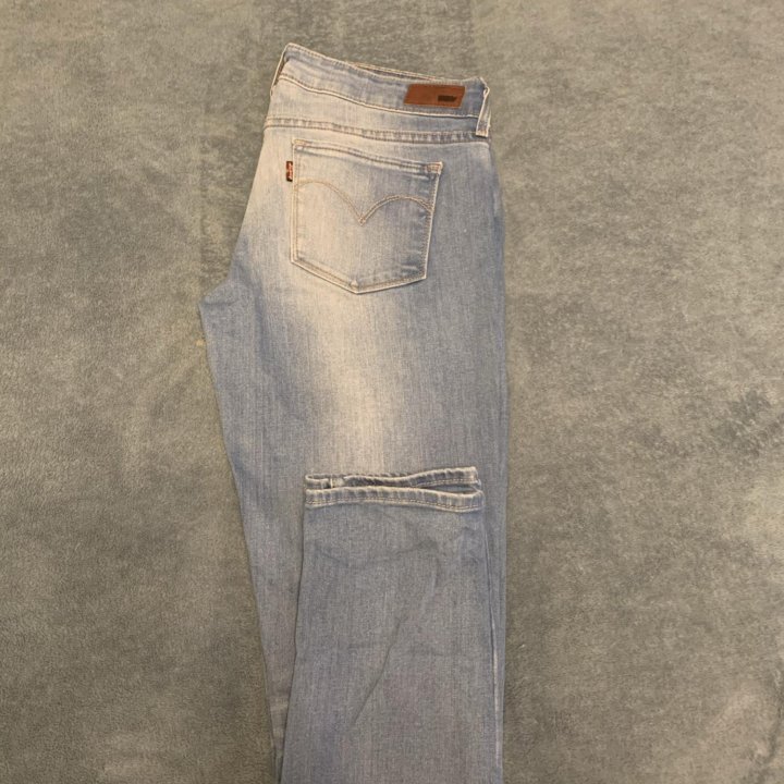 Levi’s джинсы женские 28/32